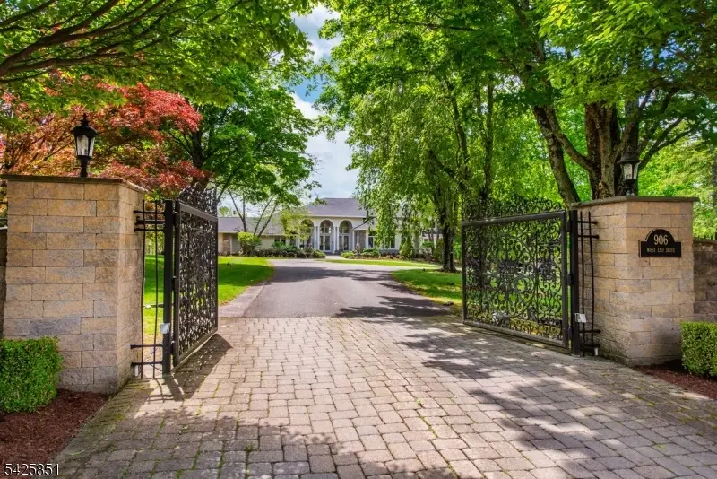 906 W End Dr, Stillwater, NJ 07860 - #1