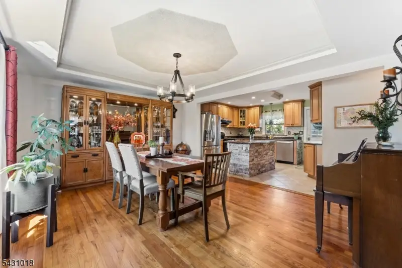 8 Garry St, Manville, NJ 08835 - #3