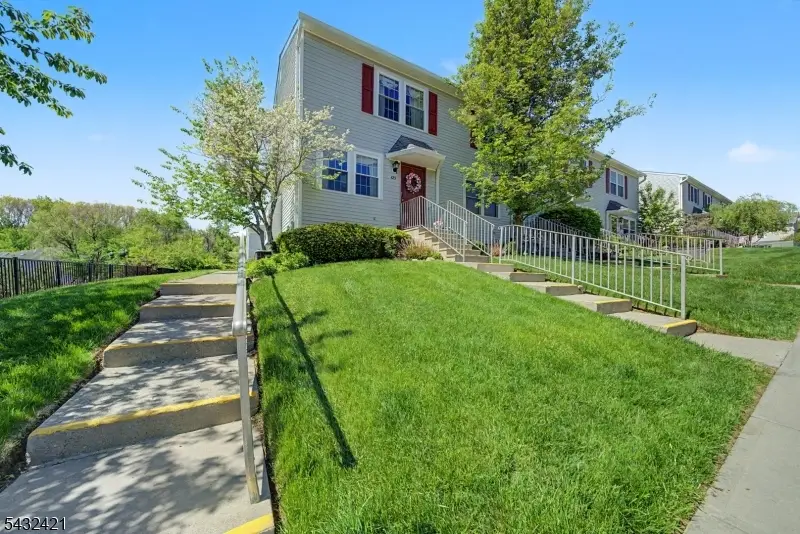 825 Sierra Dr, Independence, NJ 07840 - #1