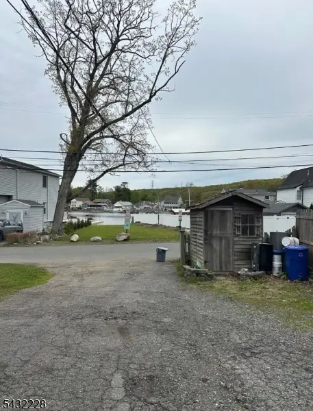 100 Shore Rd, Lake Hopatcong, NJ 07849 - #2