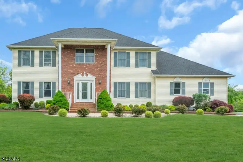 4 Harman Ct, Hillsborough, NJ 08844 - #1