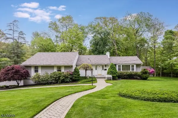 6 Driftway, Roseland Boro, NJ 07068