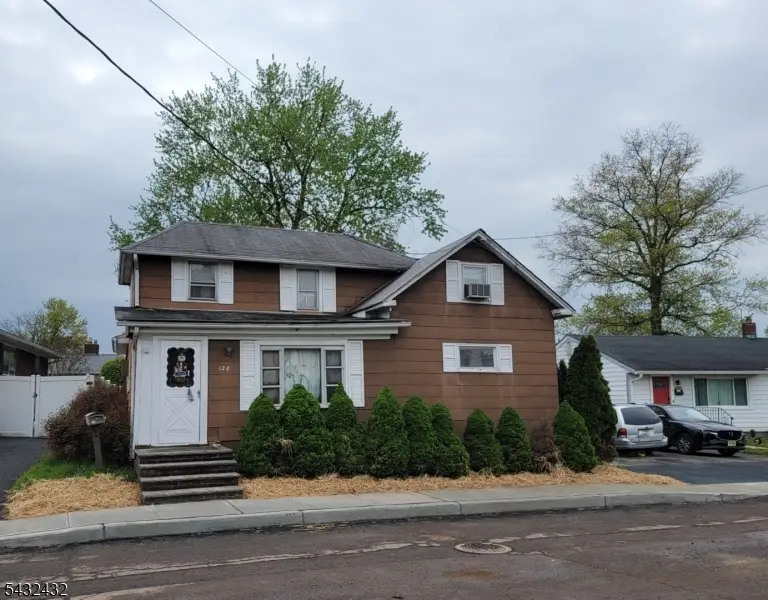 128 Lincoln Ave, Somerville, NJ 08876 - #1