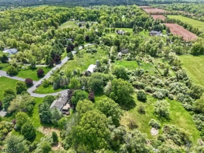 499 Edgewood Rd, Whitehouse Station, NJ 08889 - #1