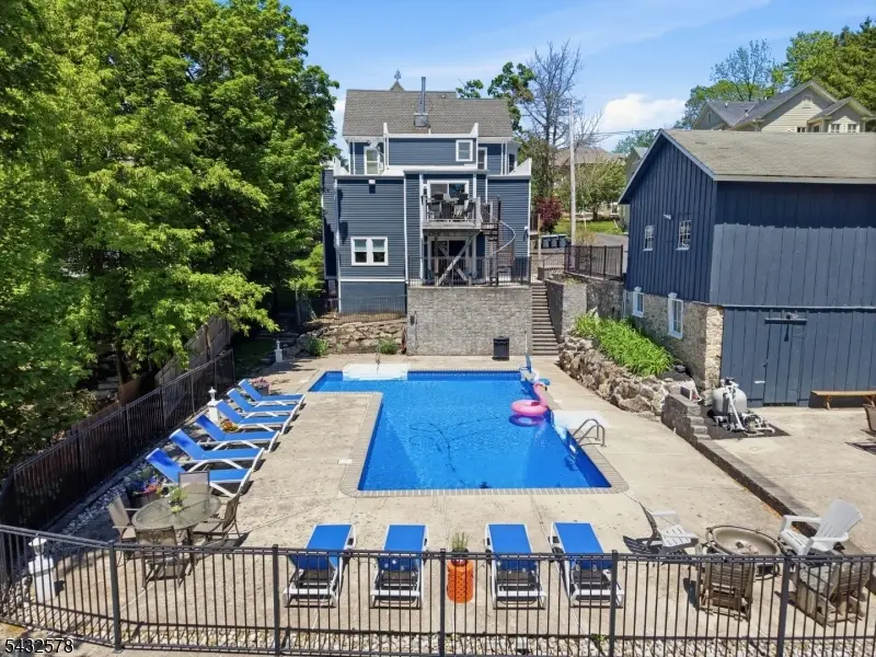 100 Center St, Clinton, NJ 08809 - #3