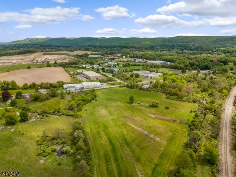 201 N Church Rd, Hardyston, NJ 07416 - #2