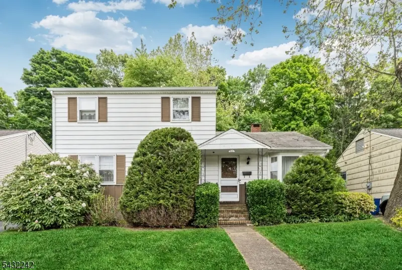 415 N 4th Ave, Hawthorne, NJ 07506 - #2