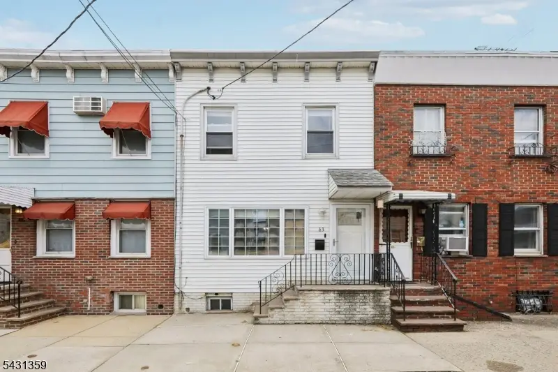 63 Garrison St, Newark, NJ 07105 - #1