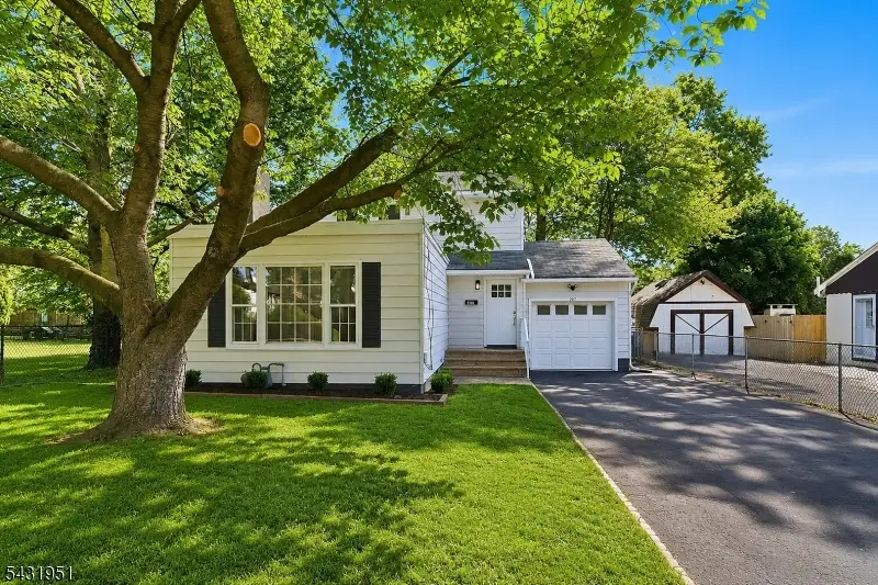 207 Beck Ave, South Bound Brook, NJ 08880 - #2