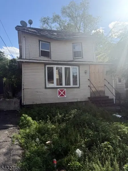 9 Herpers St, Irvington Twp., NJ 07111