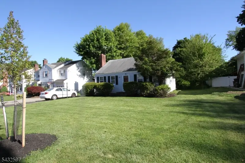 34 Union St, Hawthorne, NJ 07506 - #2