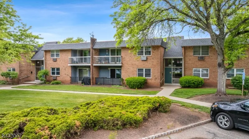 806 Eves Dr #3G, Hillsborough, NJ 08844 - #2