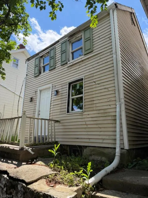 234 Filmore St, Phillipsburg Town, NJ 08865