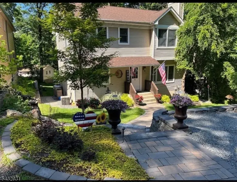 10 S Parkway, Lake Hopatcong, NJ 07885 - #3