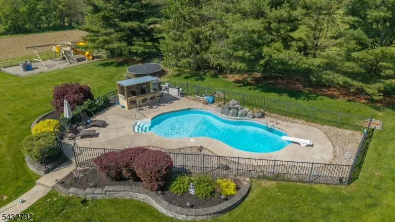 6 Fieldcrest Dr, Mount Olive, NJ 07828 - #2