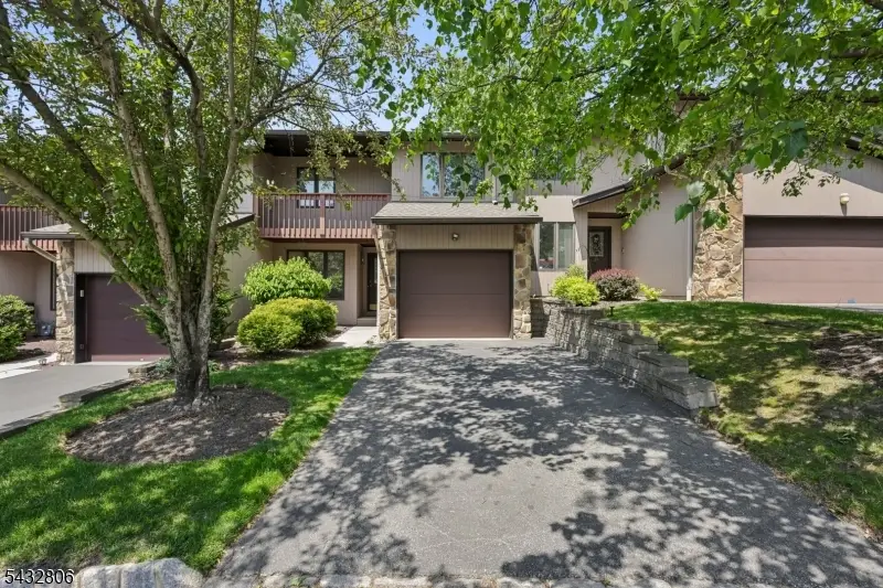 33 Cedarwood Ter., Woodland Park, NJ 07424 - #1