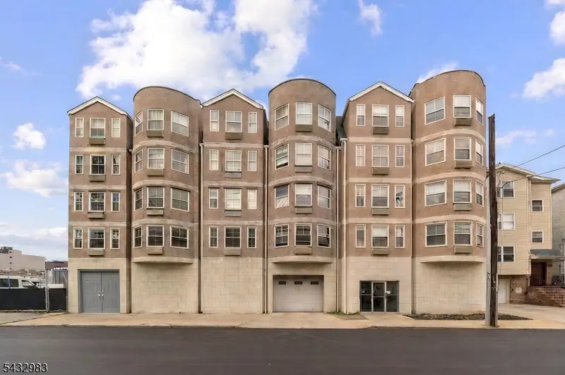56-60 Ferguson St #C1, Newark, NJ 07105 - #1