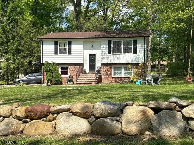 19 Circle Dr, Oak Ridge, NJ 07438 - #1