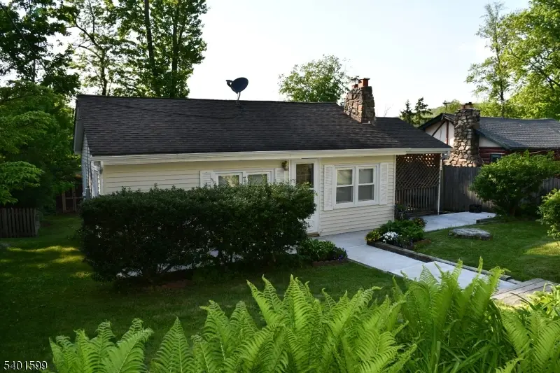 70 Tamarack Trl, Stockholm, NJ 07460 - #2