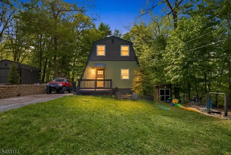 7 Glen Dr, Vernon, NJ 07461 - #1