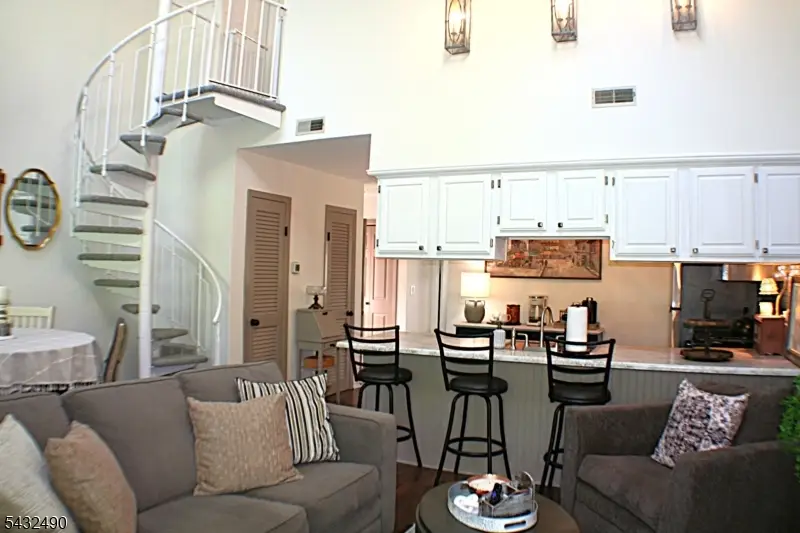 4 Augusta Dr #4, Vernon, NJ 07462 - #3