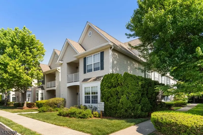 277 Winthrop Dr, Butler, NJ 07405 - #2