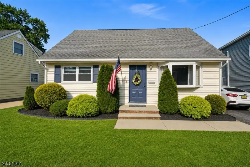 29 Central Ave, Pompton Lakes, NJ 07442 - #1