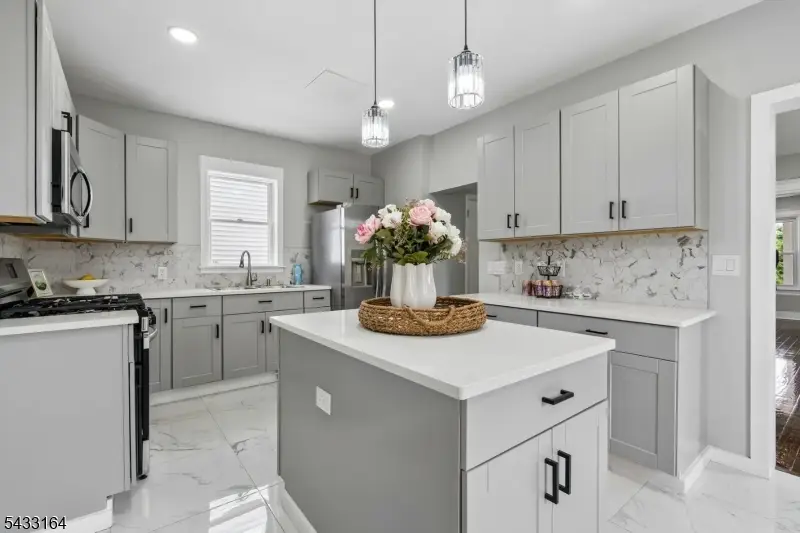 52 Central Ave, Dover, NJ 07801 - #2