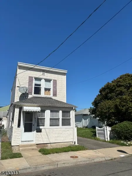 927 Meacham Ave, Linden, NJ 07036 - #1