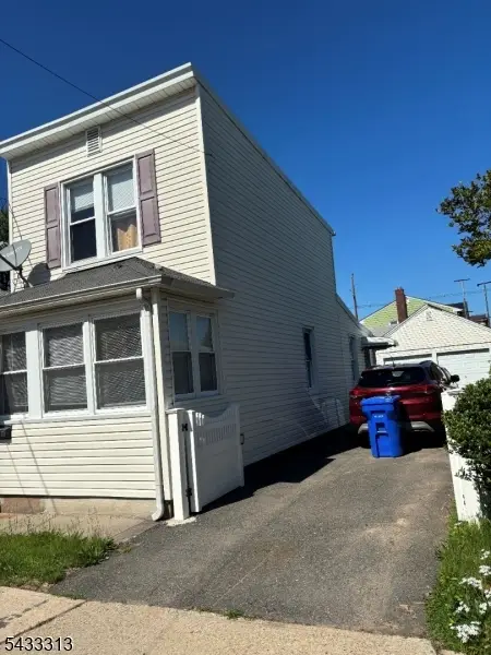 927 Meacham Ave, Linden, NJ 07036 - #2