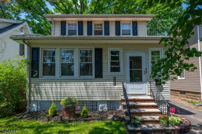 2160 Allen St, Rahway, NJ 07065 - #1