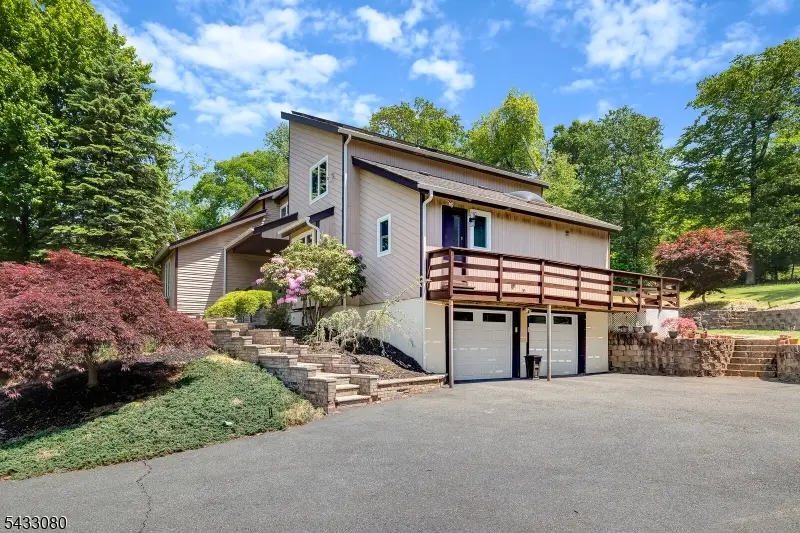 4 Skytop Dr, Denville, NJ 07834 - #3