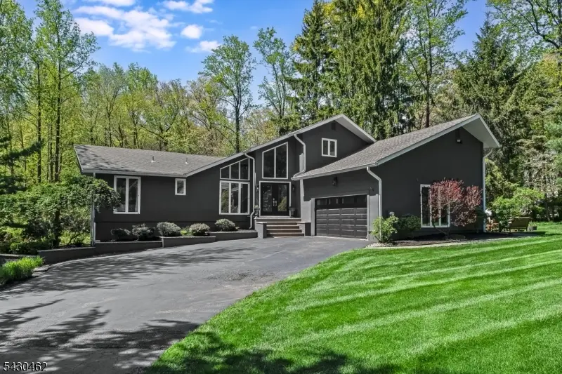 4 Colonel Evans Dr, Morris, NJ 07960 - #1
