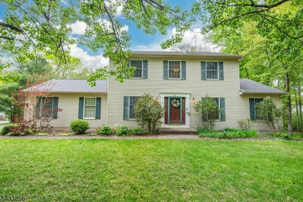 82 Kenvil Ave, Roxbury Twp., NJ 07876