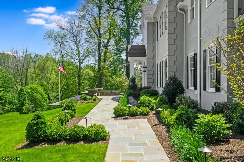 14 Brookrace Dr, Mendham, NJ 07945 - #2