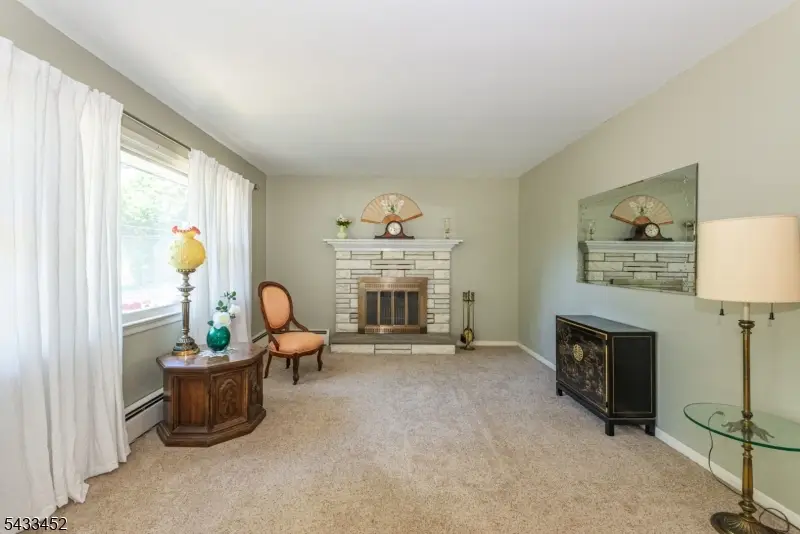 8 Shirley Ter, Kinnelon, NJ 07405 - #2