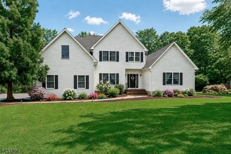 15 Mountainview Dr, Green, NJ 07821 - #1