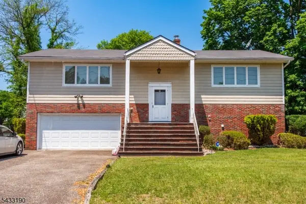8 Carlos Dr, Fairfield Twp., NJ 07004