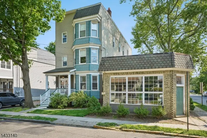68 Llewellyn Ave, Watsessing, NJ 07003 - #2