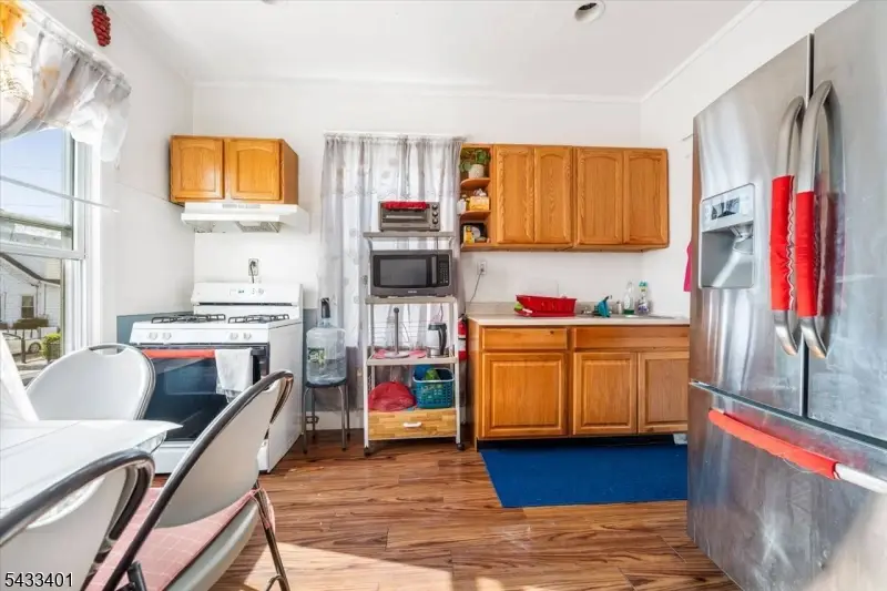 217 Lily St, Paterson, NJ 07522 - #3