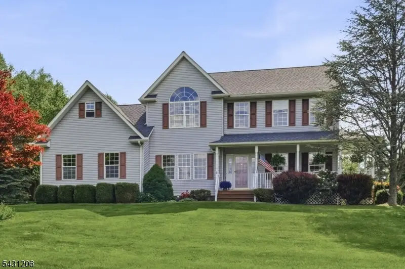 8 Links Ct, Sparta, NJ 07871 - #1