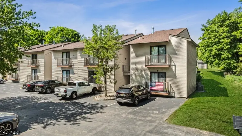 313 Spruce Hills Dr #313, Glen Gardner, NJ 08826 - #3