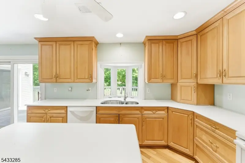 3 Elm St, Chester, NJ 07930 - #3