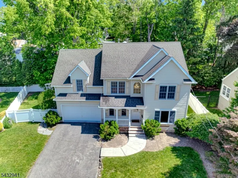 15 Woodrow Pl, West Caldwell, NJ 07006 - #2