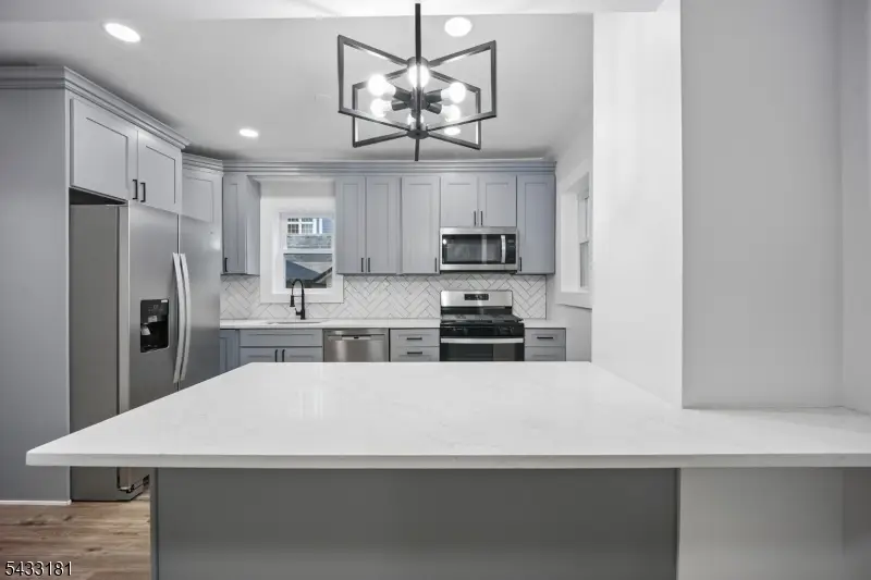 18 Hilton Ave, Maplewood, NJ 07040 - #2