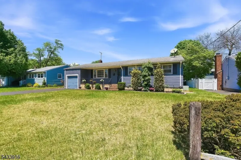 154 Mulberry Ln, Middlesex, NJ 08854 - #2