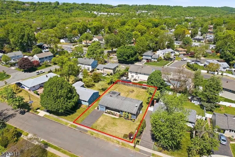 154 Mulberry Ln, Middlesex, NJ 08854 - #3