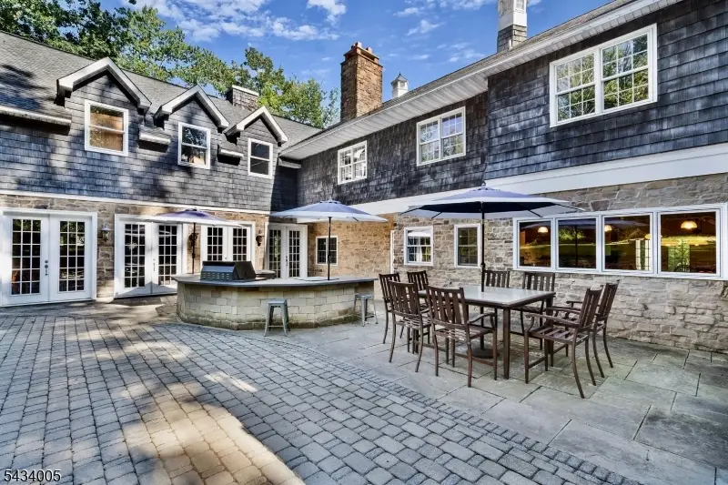 3 Laurel Ln, Chester, NJ 07930 - #2