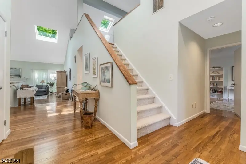 49 Hunters Cir, Tewksbury, NJ 08833 - #2