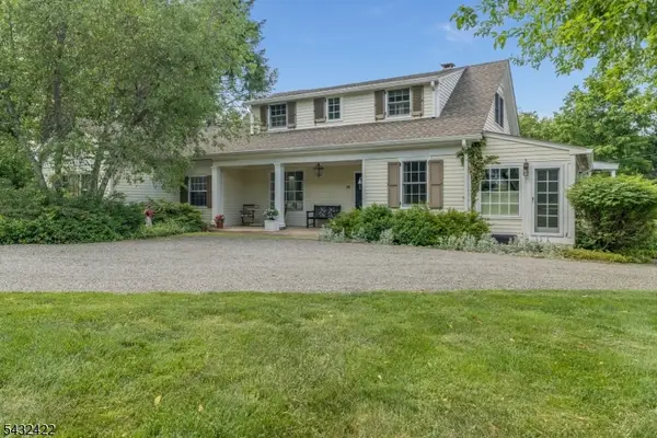 11 New St, Mendham Boro, NJ 07945